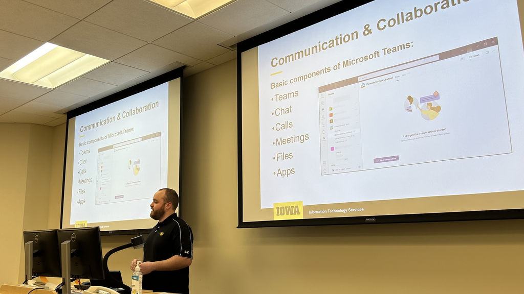 Campus technical trainer Alex Hammes presents the Microsoft Teams: An Introduction training course in UCC